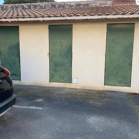 Chez * Gujan-Mestras